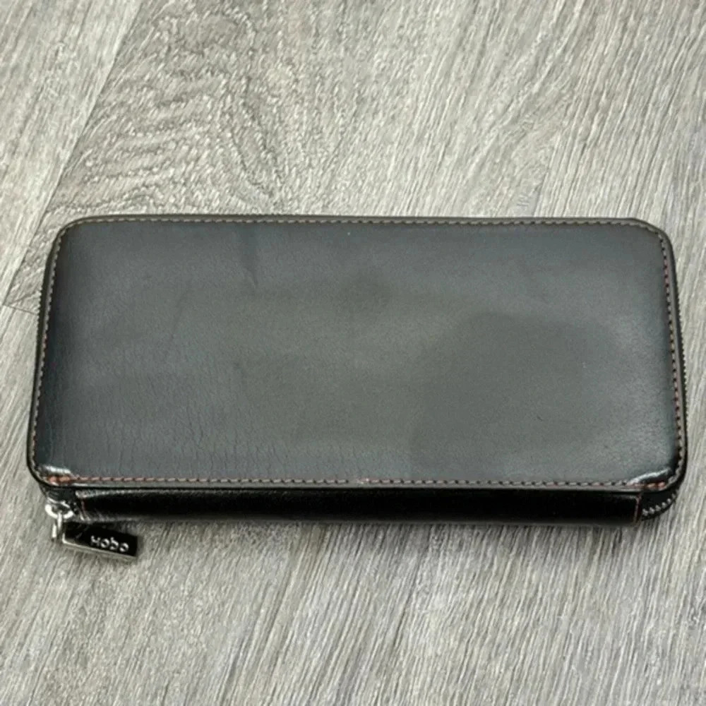 HOBO International Black and Red Genuine Leather Zippered Wallet EUC